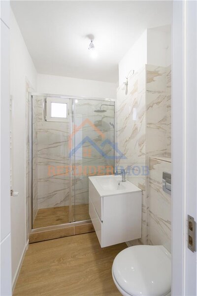 Titan Apartament de vanzare cu 2 camere, zona Titan - Campia Libertatii